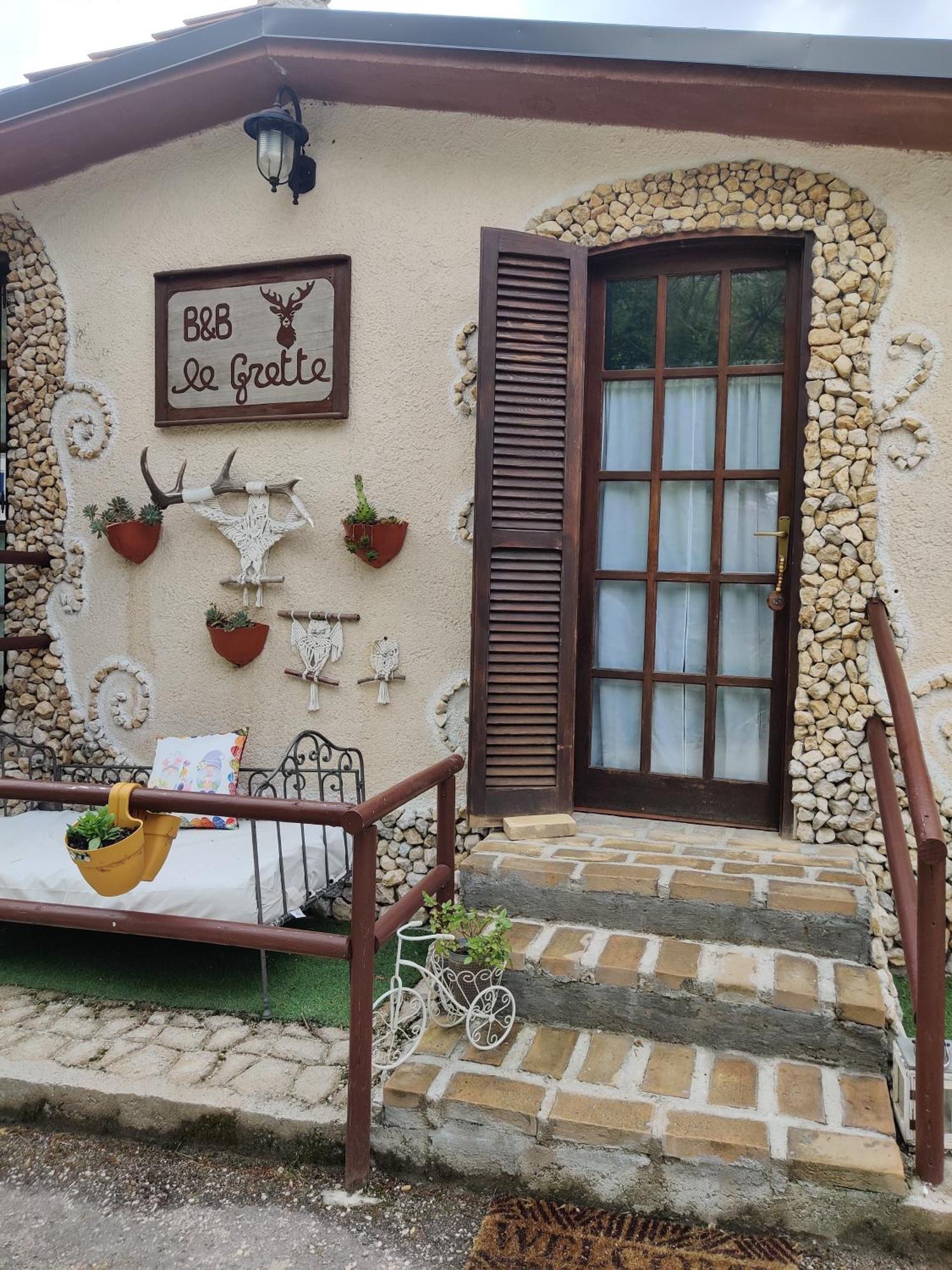 B&B Le Grette Gioia Dei Marsi Exterior foto